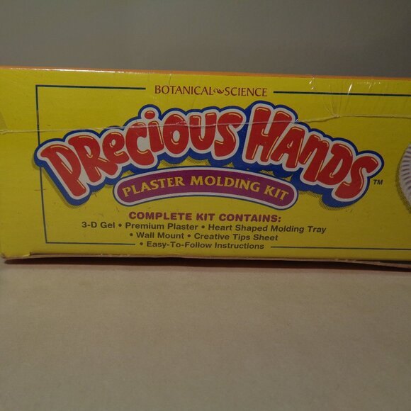 PRECIOUS HANDS / New Plaster Molding Kit / by Botanical Science - Picture 8 of 13